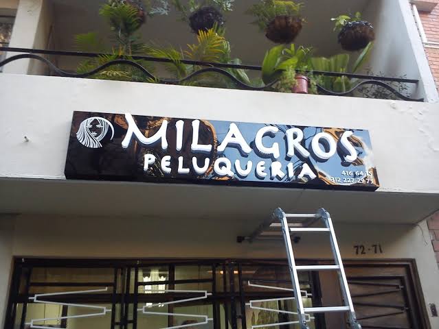 Valla publicitaria exterior