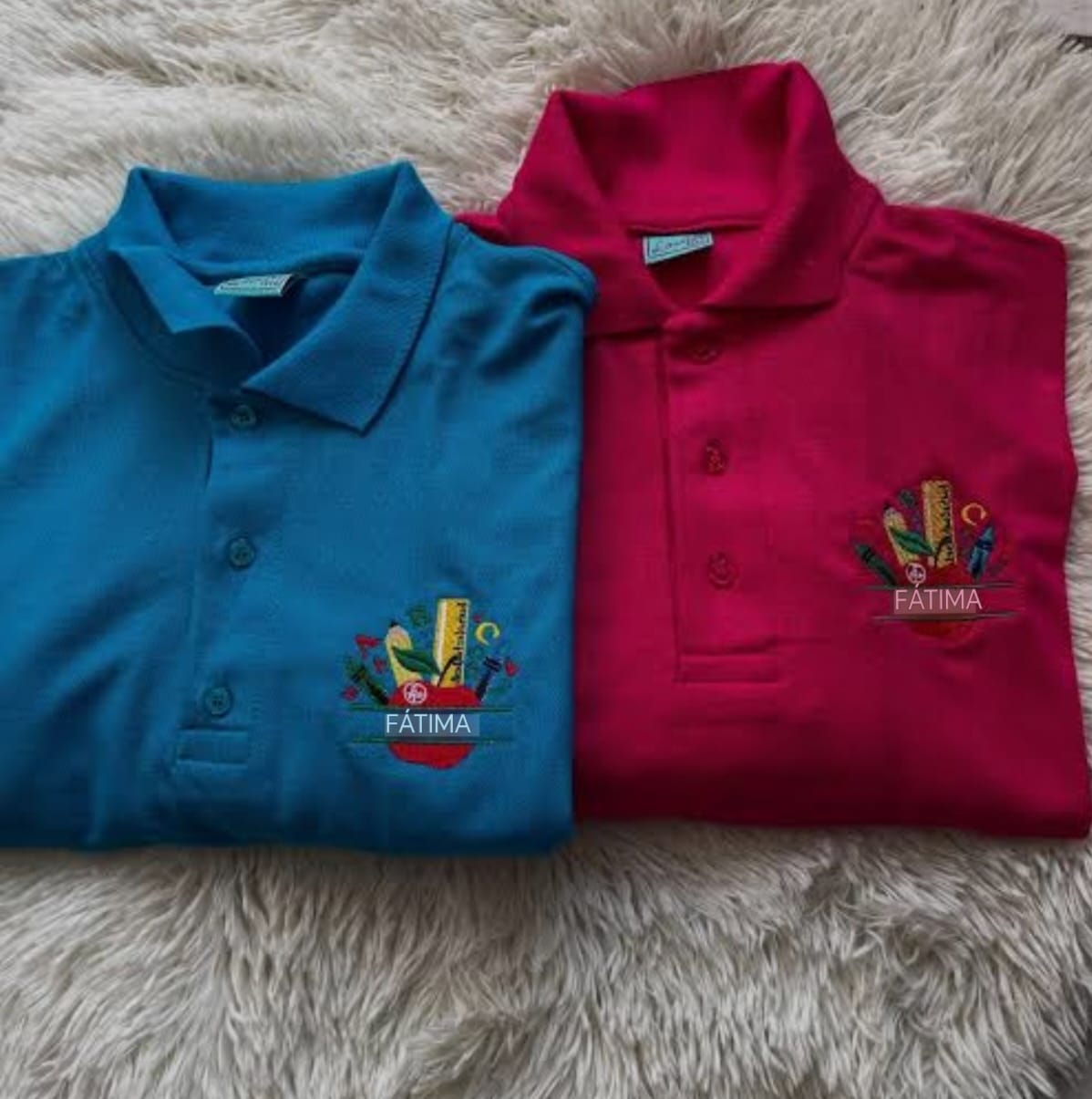 Logo bordado en uniformes corporativos